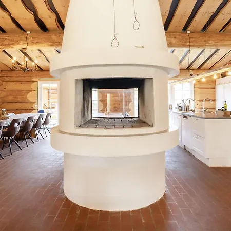 24 Person In Laeso-by Traum * Laeso