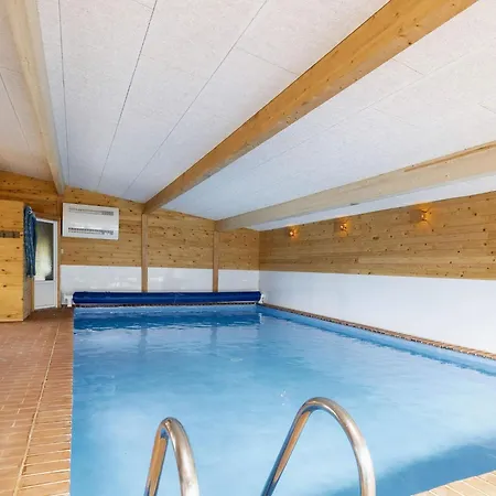 24 Person In Laeso-by Traum