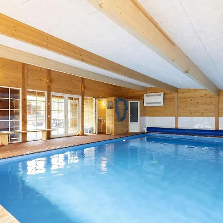 24 Person In Laeso-by Traum * Laeso