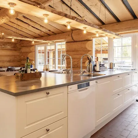 24 Person In Laeso-by Traum Laeso