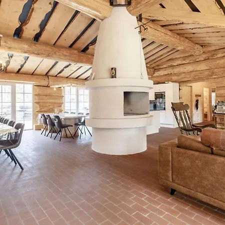 24 Person In Laeso-by Traum Laeso